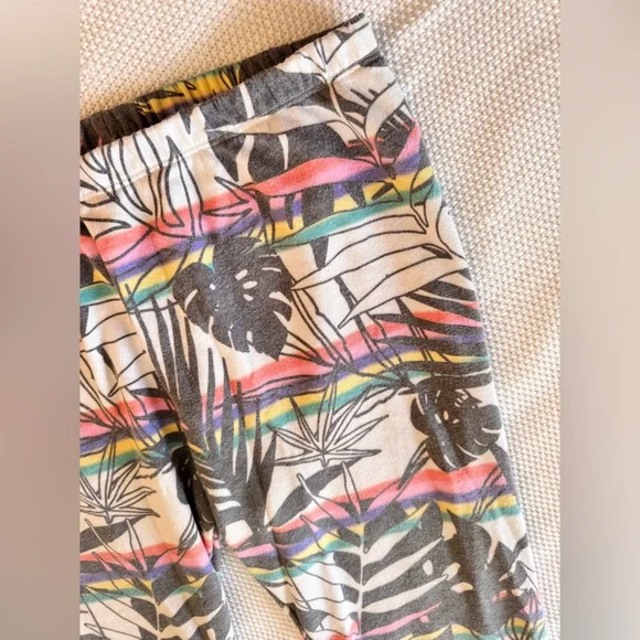 WILDFOX Colorful Black & White Tropical Joggers Sweatpants - Picture 3 of 10
